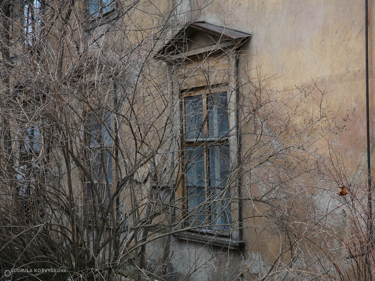 Жильцы ещё одного аварийного дома обратились за поддержкой в Москву