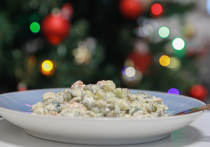 В большинстве российских домов, ура, наконец-то доели остатки салата «оливье»