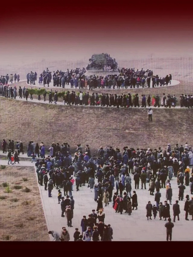 Национальный музей Калмыкии провел серию передвижных выставок в школах