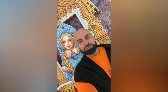 Звездный тренер Плыс поздравил читателей "МК" с Новым годом 