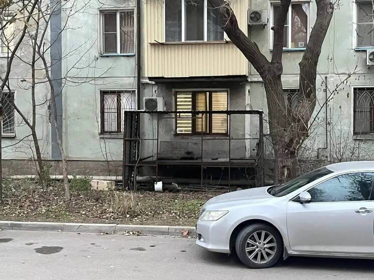 Собственника квартиры в Махачкале обязали демонтировать незаконный балкон
