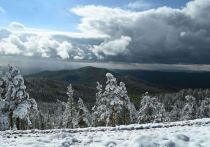 Пять маршрутов на особо охраняемых природных территориях Челябинской области предлагают посетить южноуральцам на январских праздниках, составил их ГБУ «ООПТ Челябинской области» в рамках национального проекта «Экологическое благополучие»