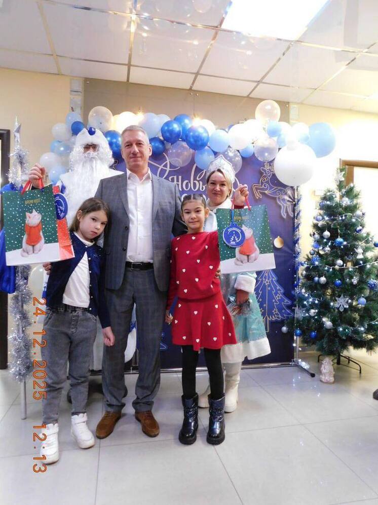 В Серпухове исполняются новогодние мечты: акция «Ёлка желаний» дарит детям праздник