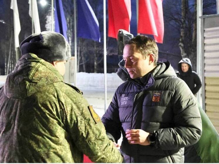 Андрей Чибис поздравил бойцов 80-й арктической бригады в Алакуртти