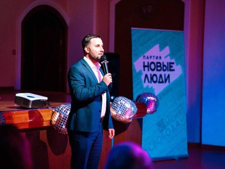 Итоги года в интервью подвел секретарь регионального отделения партии «Новые люди» и депутат Самарской губернской думы Роман Маркаров. Он рассказал о том, что удалось сделать в 2025-м и что предстоит сделать в 2026-м.