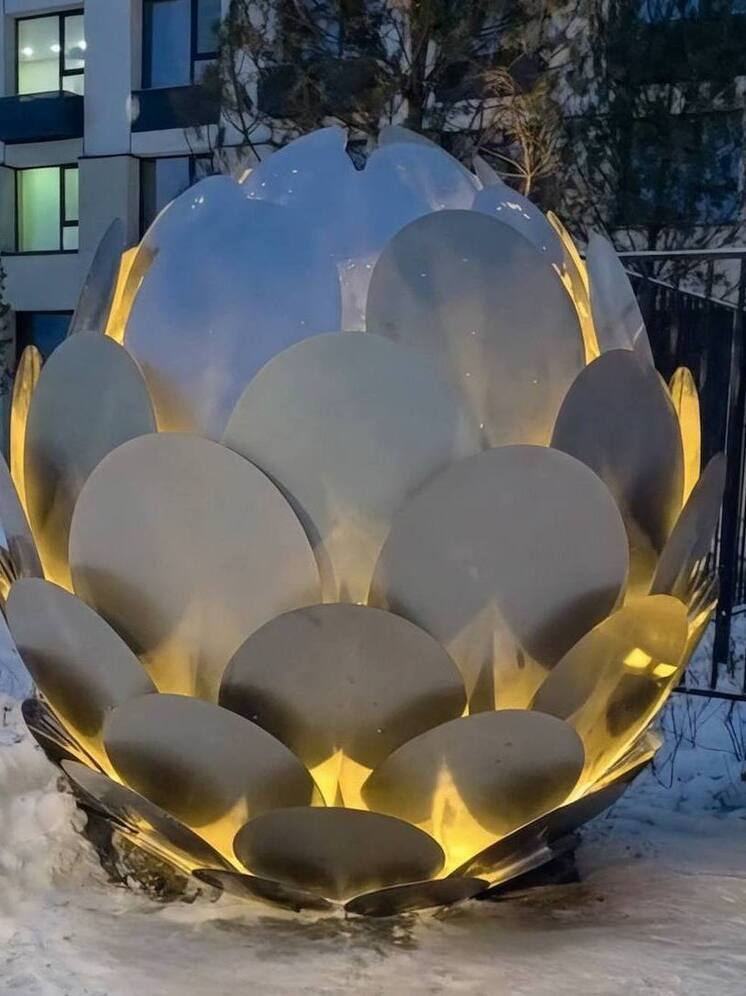 На Левом берегу Омска установили новый арт-объект из металла