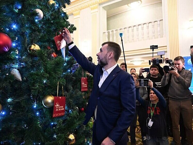 Глава ДНР исполнит желание харцызских артистов попасть на фестиваль в Ижевск