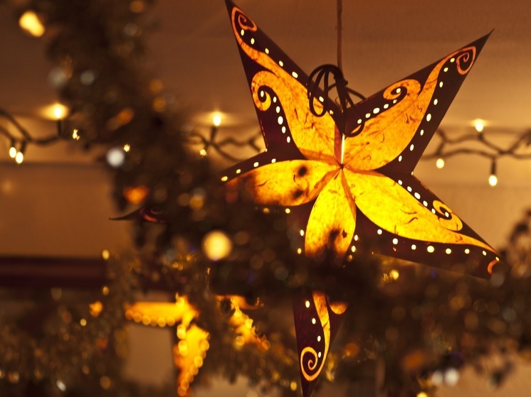 Жителям НАО порекомендовали проверить гирлянды и пиротехнику