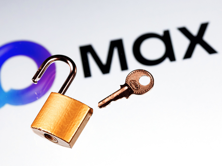 Путин подписал закон, разрешающий подтверждать возраст через MAX при покупке табака, алкоголя и энергетиков