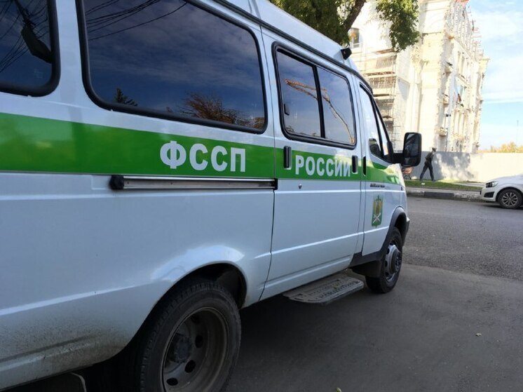 Фитнес-инструктора из Ртищева задержали за долг по алиментам в 274 тысячи