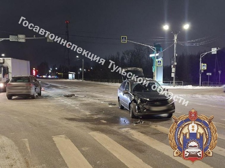 Молодой туляк на Volkswagen проехал на «красный» и устроил ДТП с пострадавшей