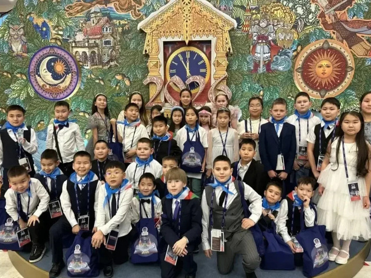 Школьники Якутии приняли участие в Кремлевской ёлке в Москве