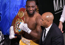 Непобежденный американский боксер объявил об отставке в декабре. 