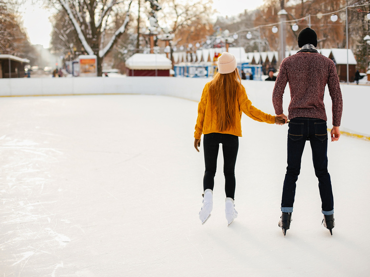 В Самаре на территории школы №26 открыли новый каток