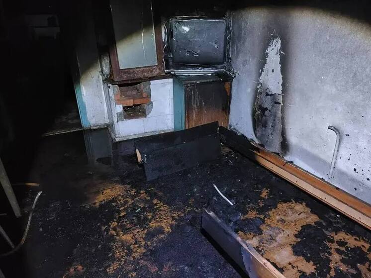 В Красногвардейском округе при тушении пожара в доме обнаружено тело мужчины