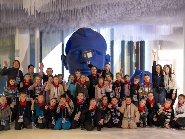 Вологодские школьники побывали на общероссийской Кремлевской елке