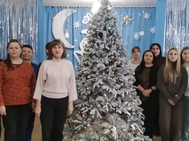 Калмыкия поддержала социальный центр в ЛНР