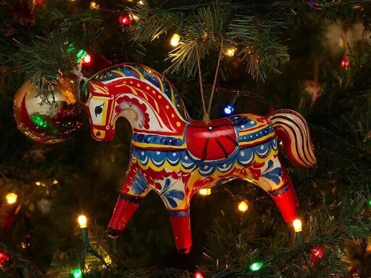 Кировчане дарят на Новый год «частичку Вятки»: рост интереса к русским народным промыслам