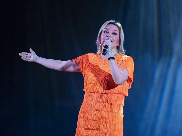 Певица Татьяна Буланова призналась, что муж пытается перетащить ее в Москву