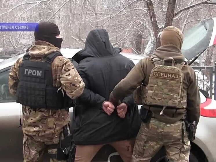 В Энгельсе полиция задержала пять человек