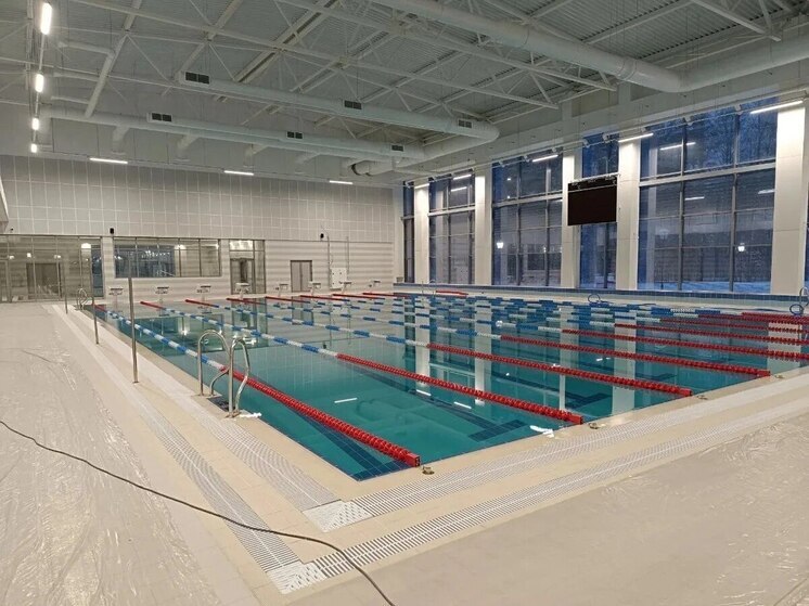 Новый спортивно-оздоровительный комплекс с бассейном открыли в Сертолово