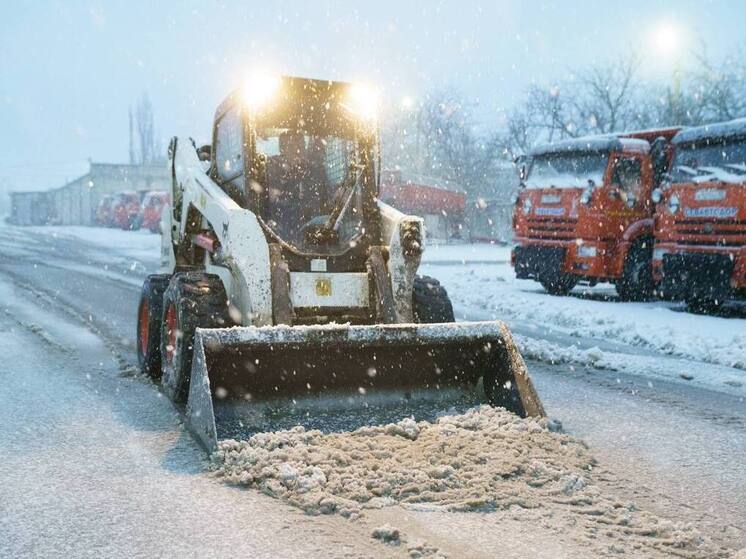 В Севастополе фиксируют перебои со светом из-за снега