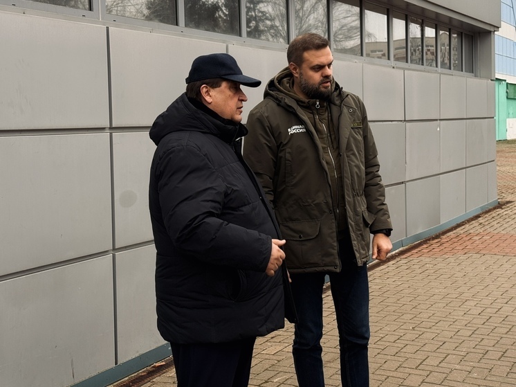 Смоленские депутаты доставили более 10 тонн гуманитарной помощи в Белгородскую область