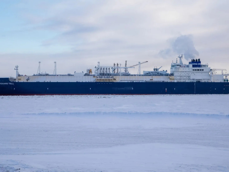 Новый ледокольный танкер «Алексей Косыгин» начал работу на Северном морском пути