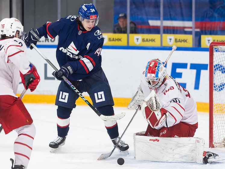 Игрок «Ладьи» Дмитрий Линейцев стал лучшим защитником минувшей недели МХЛ