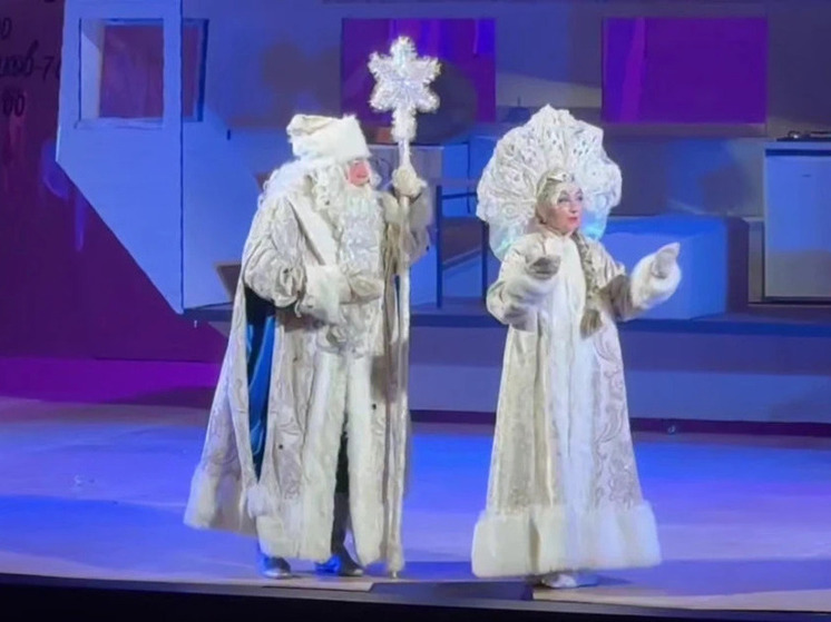 Мэр Махачкалы сделал новогодний подарок тысяче детей