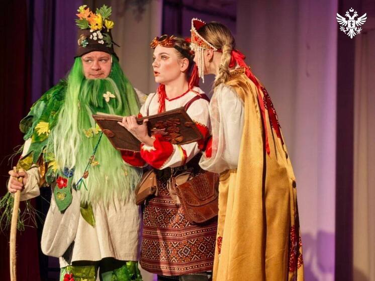 В Херсонской области зажгли «Сенаторскую ёлку» для детей участников СВО