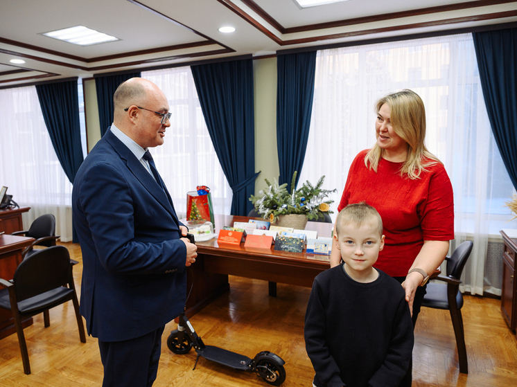 Глава Минсельхоза Чувашии исполнил новогоднюю мечту 7-летнего Димы