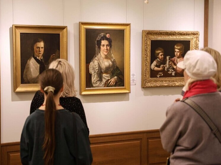 В Псковской картинной галерее провели экскурсию к юбилею мецената Фан-дер-Флита