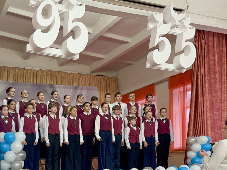 В Орле лицей №21 отметил стразу 2 юбилея