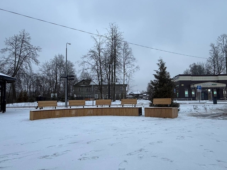 В Малой Вишере завершили благоустройство улицы 50 лет Октября