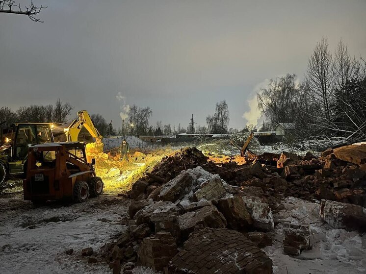 В Калужской области рабочие погибли из-за обрушения водонапорной башни