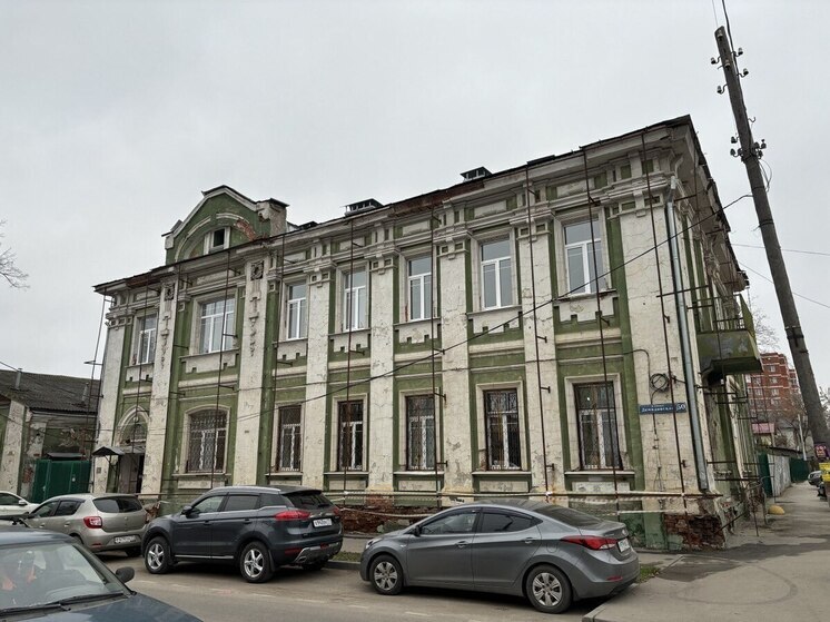 В тульских СМИ не раз обсуждалась судьба известного исторического здания Тулы на пересечении улиц Демидовской и Литейной