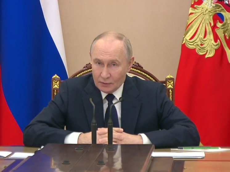 Путин заявил Трампу о пересмотре российской позиции по ранее достигнутым договорённостям в контексте украинского урегулирования