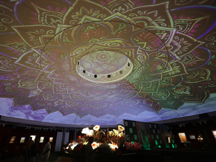 Где гжель встречает хохлому, а классика — иммерсивные технологии