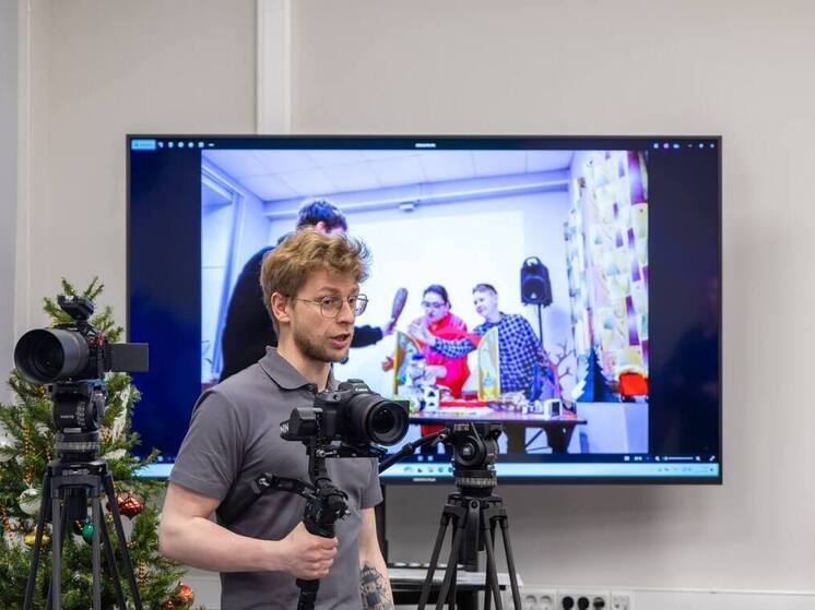 В мурманской Школе креативных индустрий прошел день открытых дверей для родителей