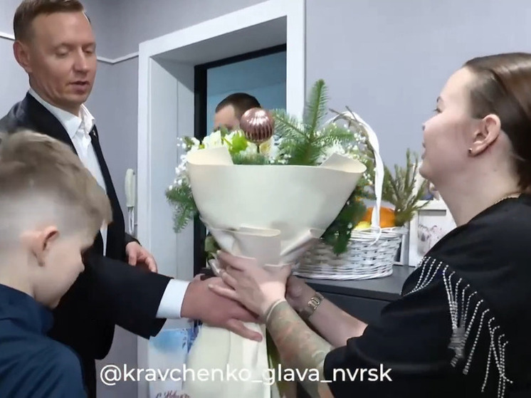 Глава Новороссийска навестил семью участника СВО