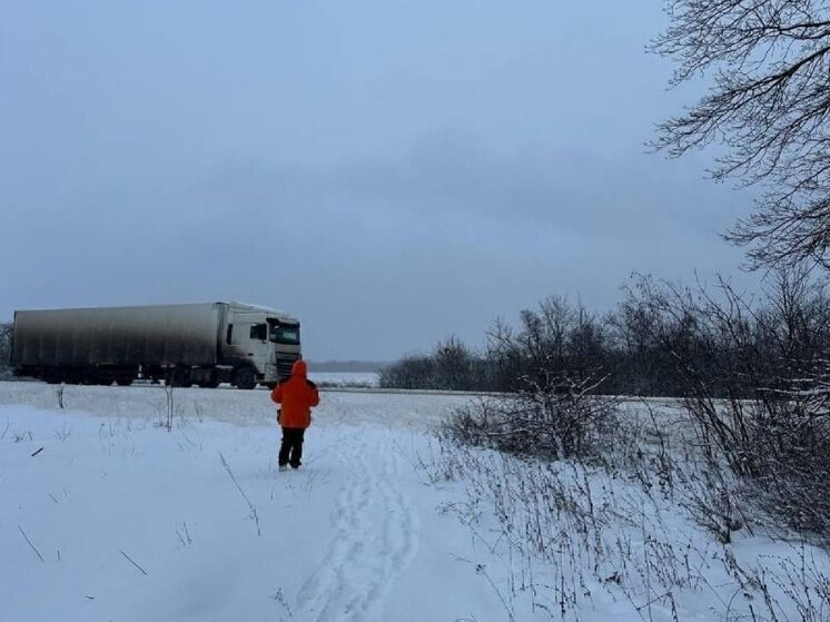 На трассе в Воронежской области продолжаются поиски пропавшей 88-летней женщины