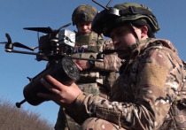 С командиром мотострелкового взвода старшим лейтенантом Сергеем Пресняковым мне удалось поговорить во время его недолгой командировки в Москву