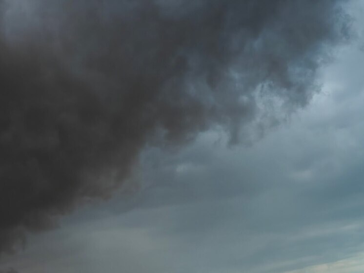 Из-за шторма в Балтийском округе отключилось уличное освещение