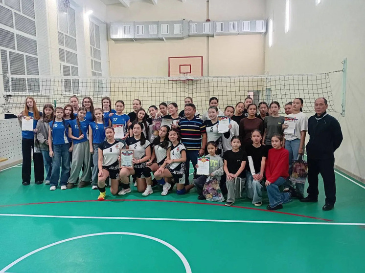 В районе Калмыкии прошел волейбольный турнир среди девушек