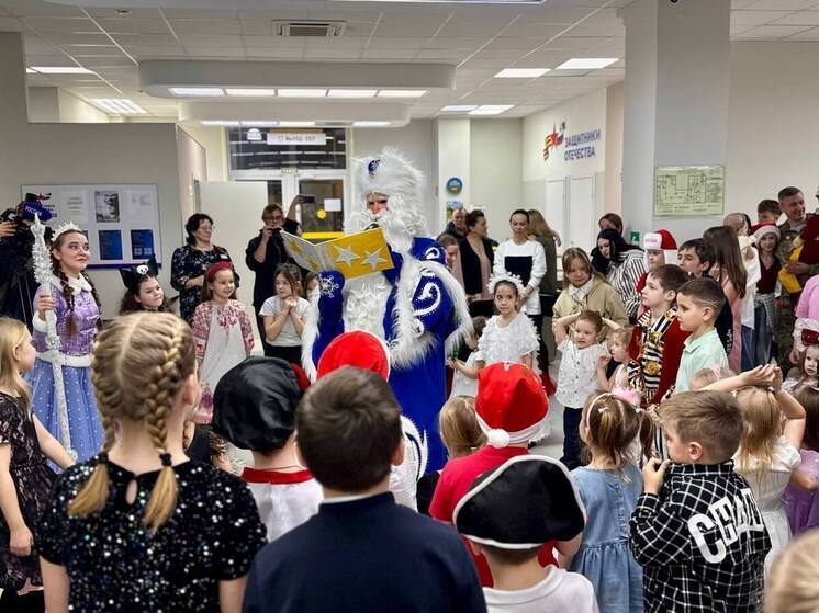 Фонд «Защитники Отечества» организовал новогодний праздник для детей в Томске