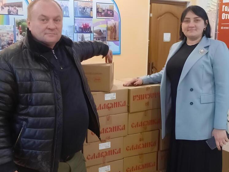 Курские дорожники преподнесли луганским детям новогодние сюрпризы