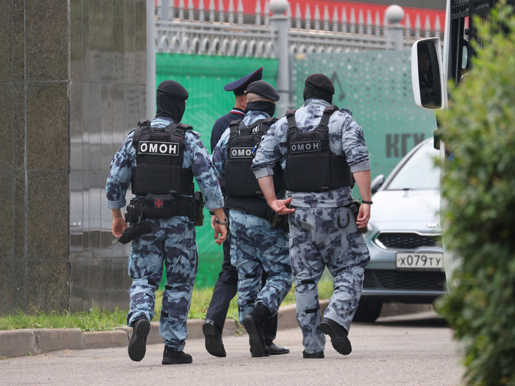 В Москве оцепили остановку из-за подозрительной гранаты