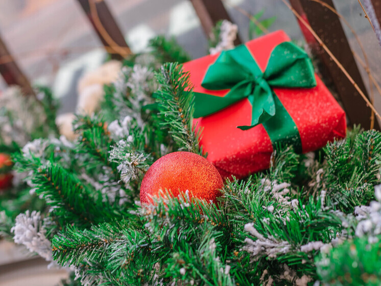 АСРО «Содействие развитию стройкомплекса Дальнего Востока» поздравляет хабаровчан с Новым годом и Рождеством!