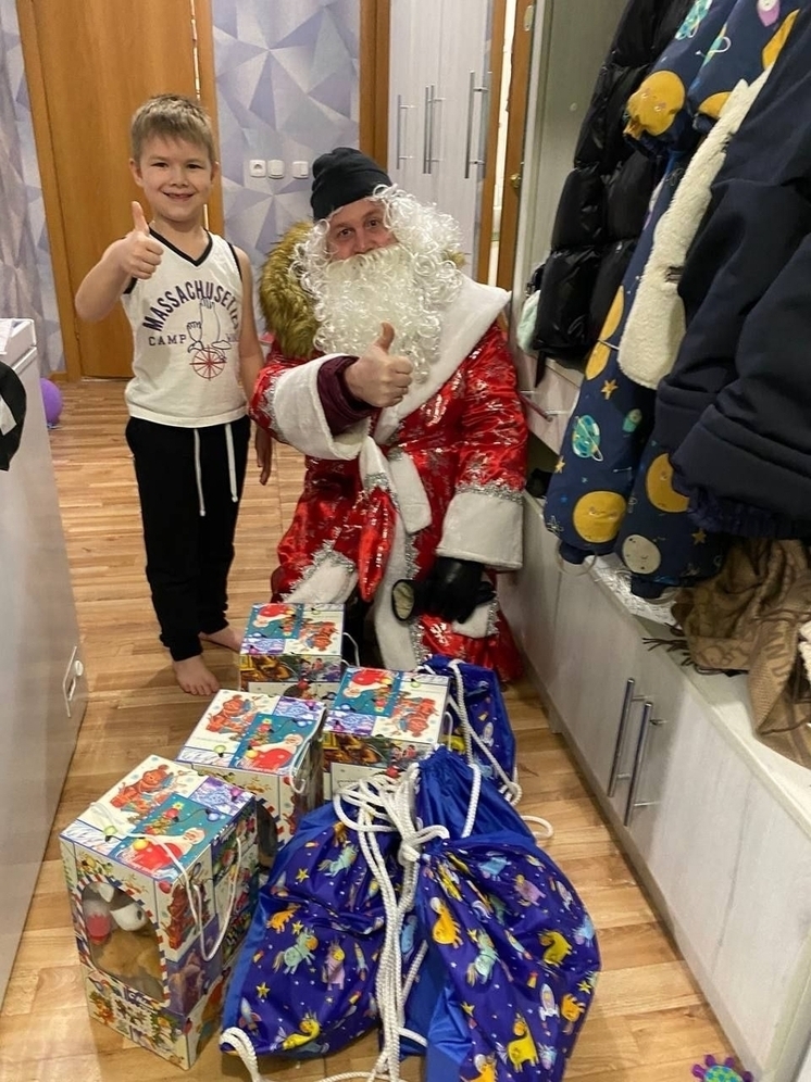 Ветераны СВО поздравили с Новым годом детей бойцов из Нового Уренгоя